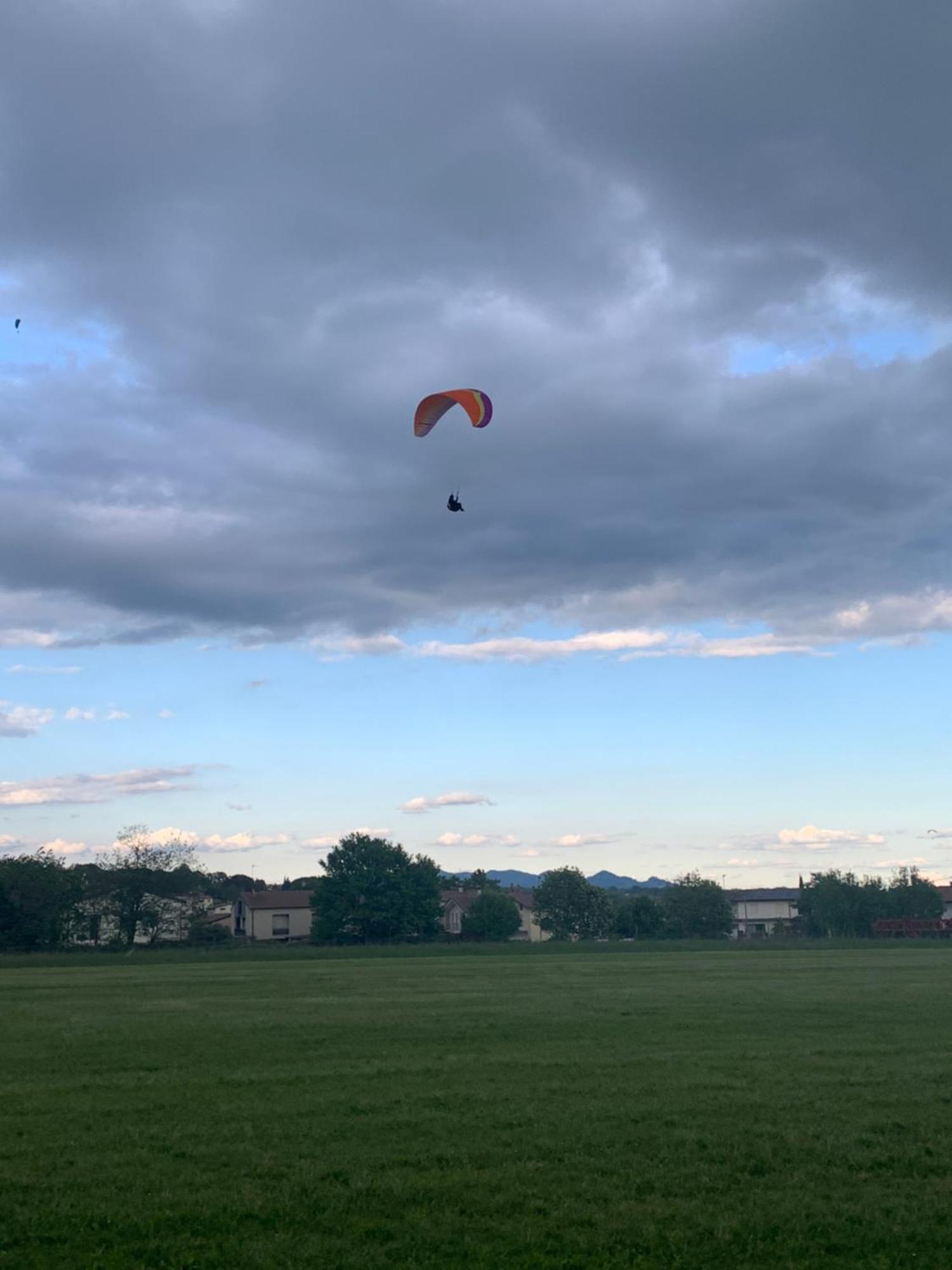 Flyingaway Panzió Borso del Grappa Kültér fotó